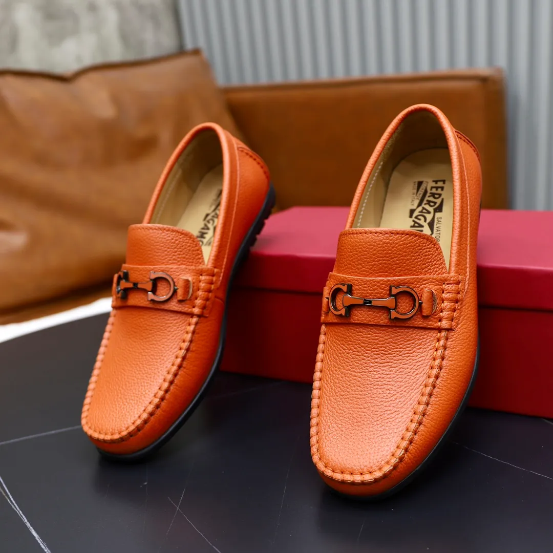 Men's shoes: 260🙅‍♂️🙅‍♂️🙅‍♂️Niuli Brand: Ferragamo Standard code: Men's code 38/44 (45 customized) Grade: Same as the official website Material: Original imported cowhide leather lining Original wear-resistant lightweight outsole Style category: Men's casual slip-on shoes Distinguished luxury brand elements top luxury Color: Actual picture color